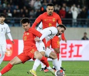 PP电子官网-王秋明膝盖受伤休4周赛跑时间 国足寻腰三路出击？