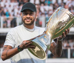 内马尔2025年回巴西 到老东家桑托斯踢球？