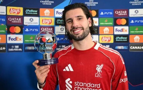 pp电子试玩-杰拉德：索博有能力达到世界级水平，要保持谦逊继续努力踢球